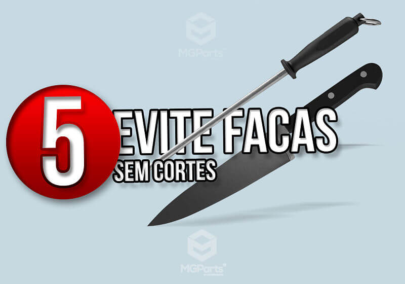 Faca com uma chaira.