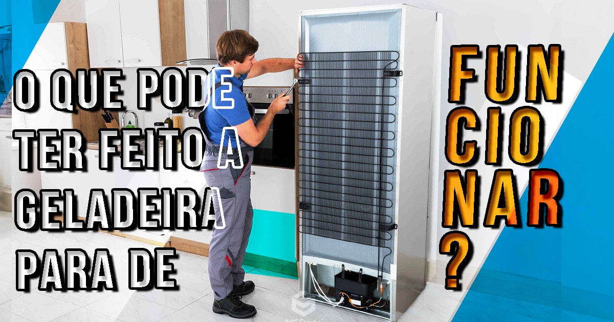 Técnico realizado manutenção na geladeira.